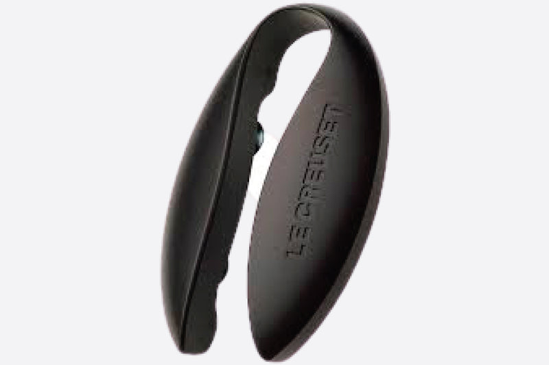 Le Creuset foil cutter